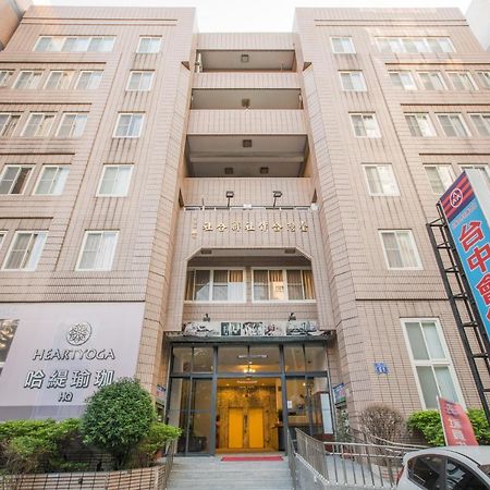 Taichung Hall Aparthotel Buitenkant foto