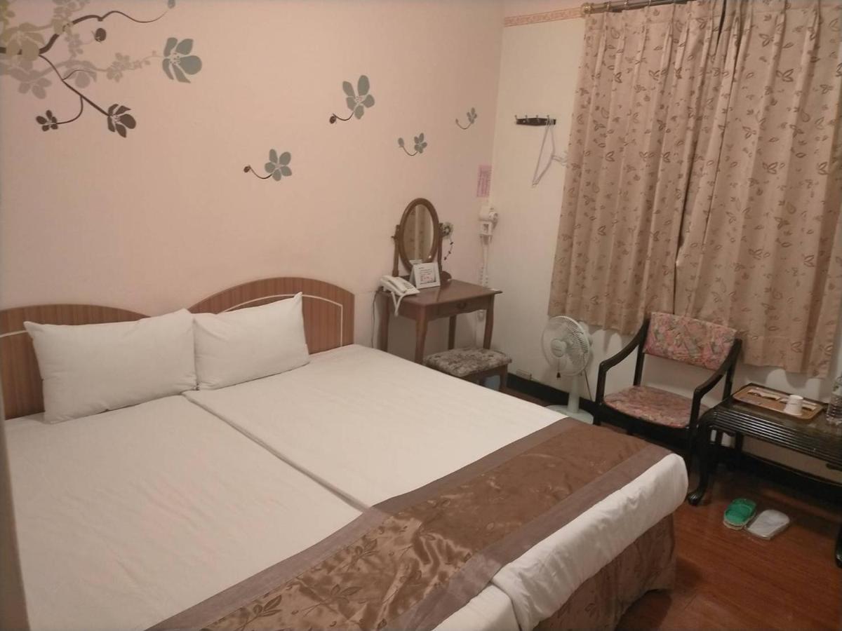 Taichung Hall Aparthotel Buitenkant foto