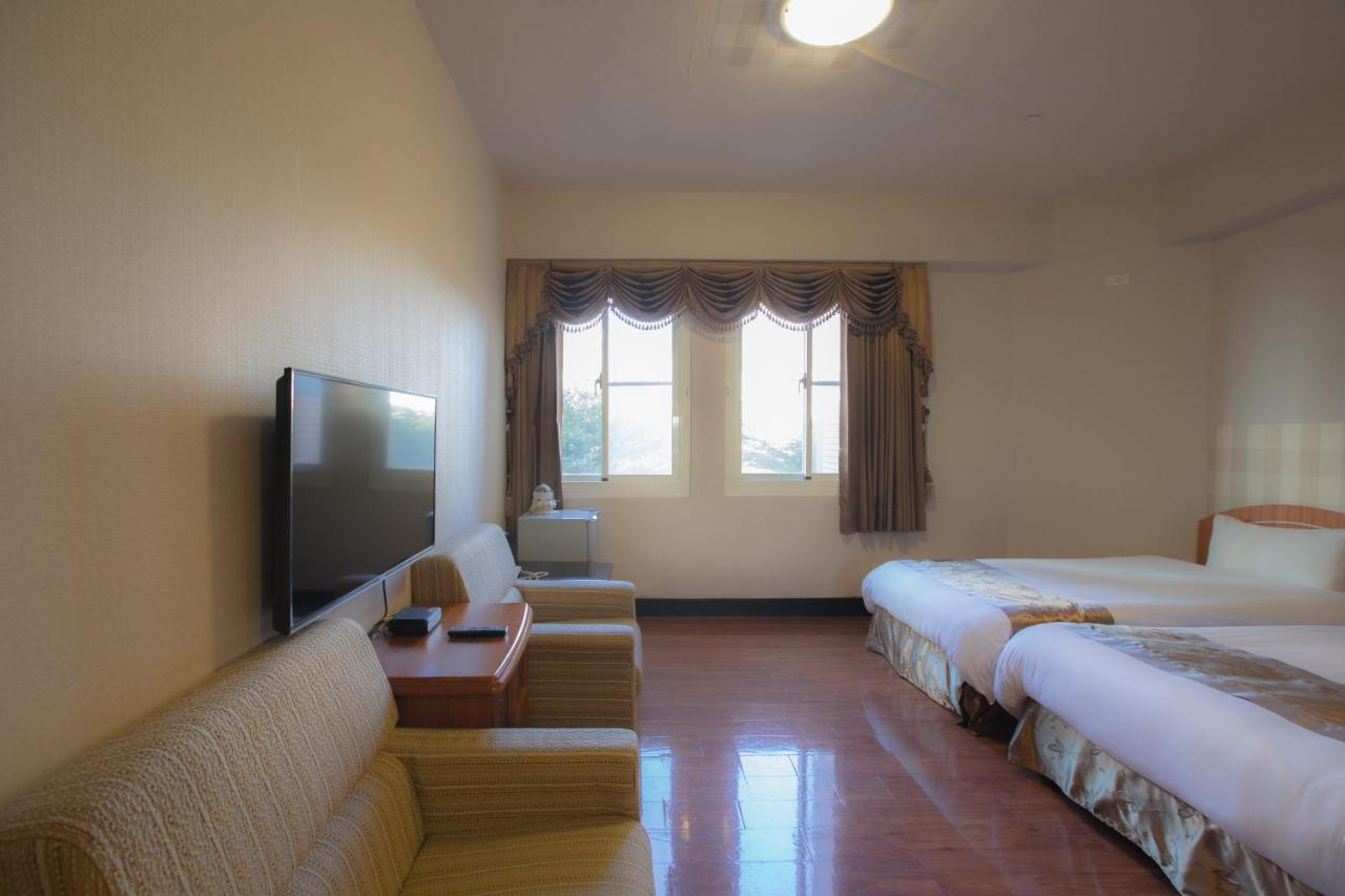Taichung Hall Aparthotel Buitenkant foto