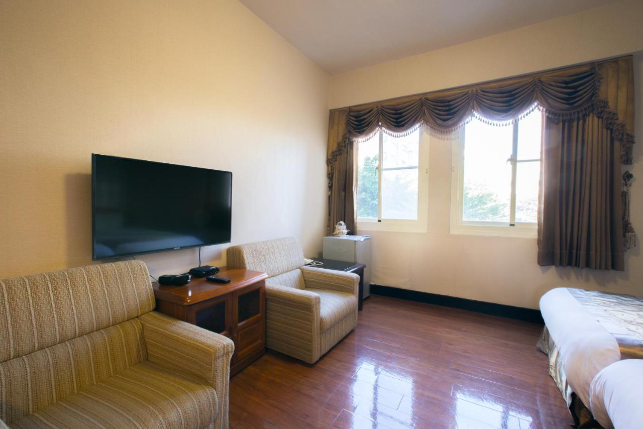 Taichung Hall Aparthotel Buitenkant foto